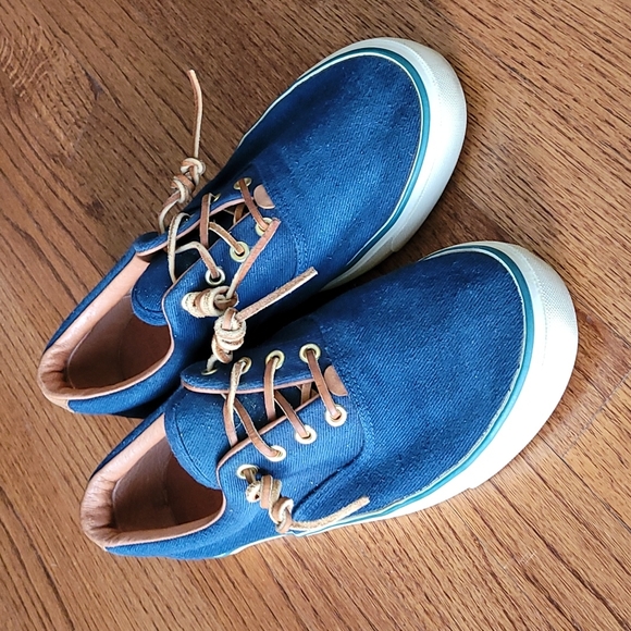 G.H. Bass & Co. Other - Bass Compass Blue and White Deck Shoe